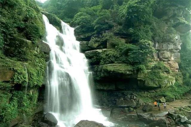 逃离拇指山地